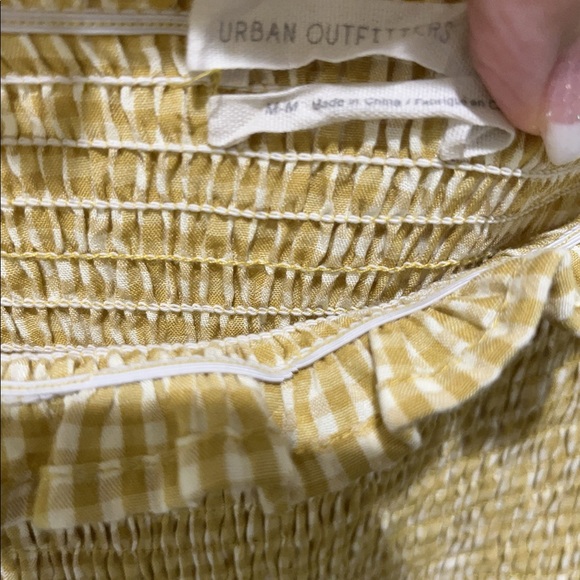 URBAN OUTFITTERS GOLDEN YELLOW AND WHITE SMOCKED GINGHAM LONG SLEEVE TOP - Picture 5 of 15